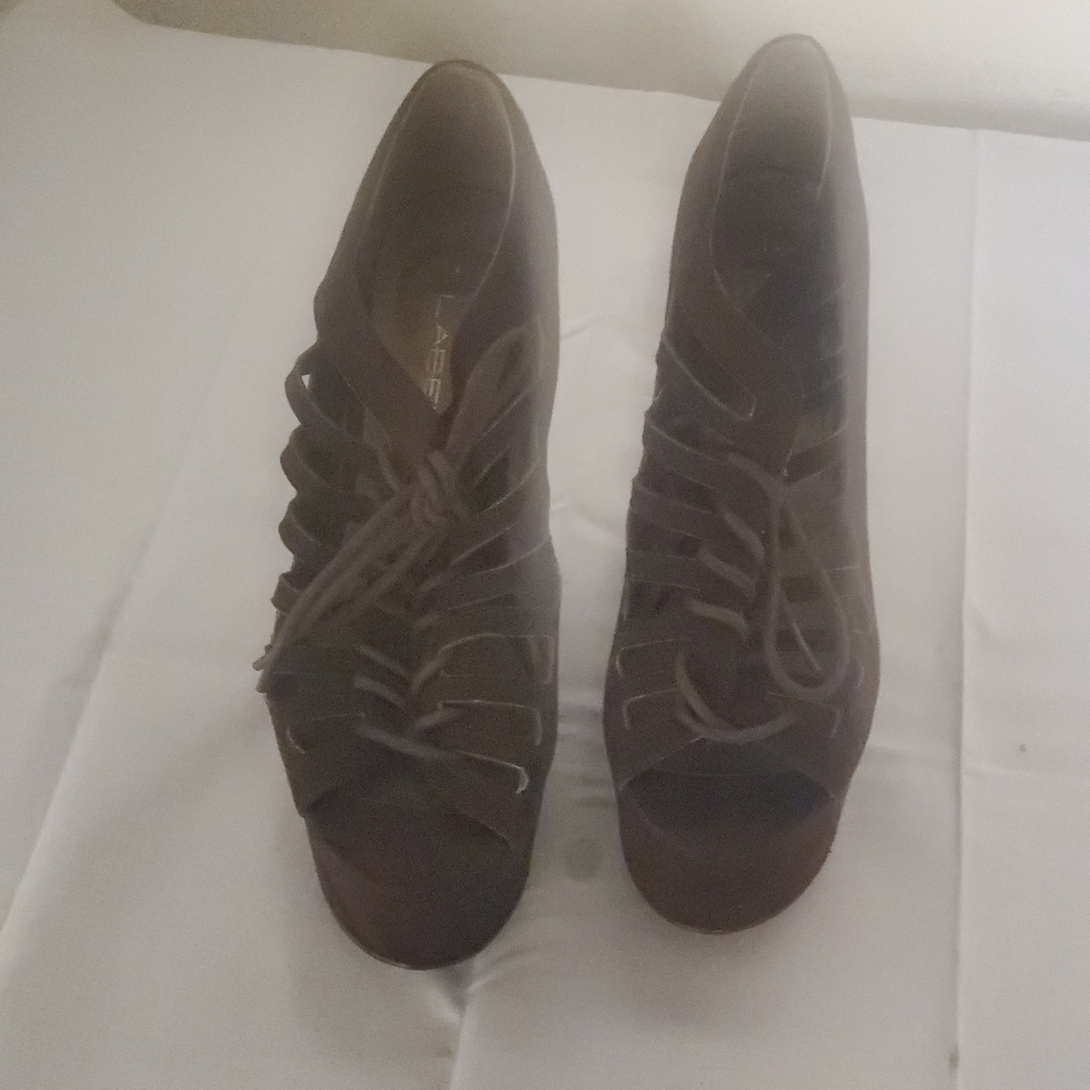 Elegant Lace-Up Brown Boots for Women